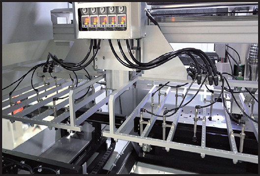 Машина l маршрутизатора PCB Genitec формирует машину разделителя платы с печатным монтажом для SMT GAM340AT